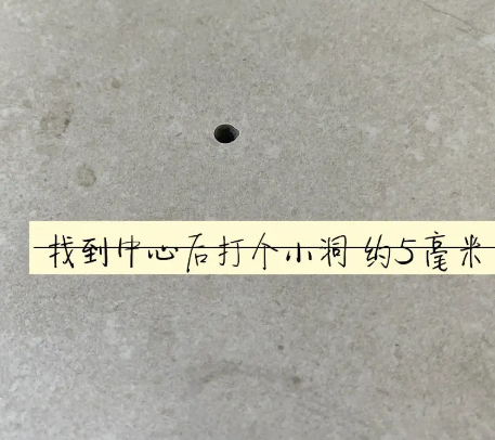 吉安市瓷砖空鼓维修公司专业解答在瓷砖铺贴过程中，如果砂料搅拌不均匀，将会带来以下问题